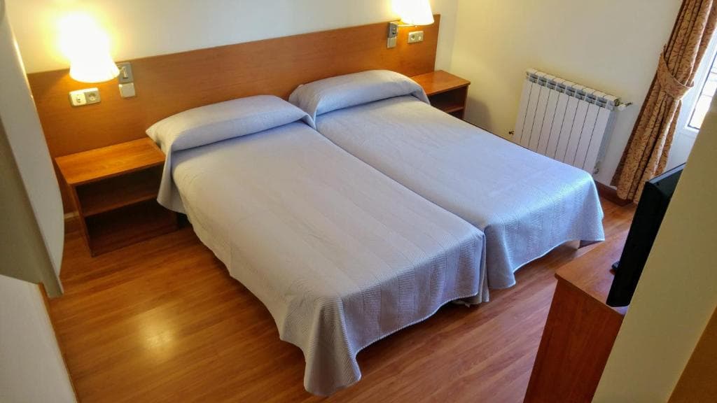 Hostal Prada Borges